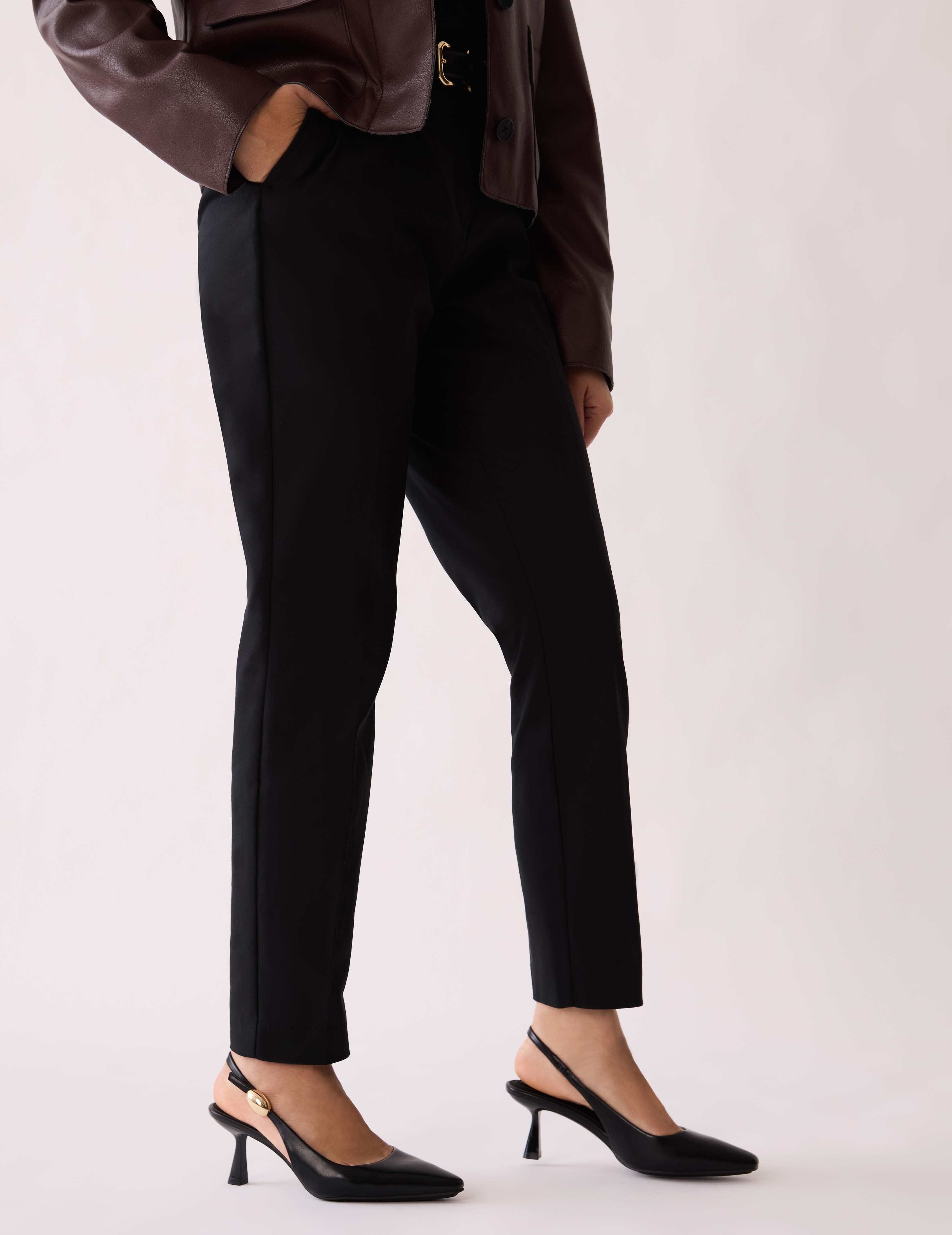 Cynthia - Anne Klein Black Smooth
