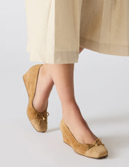 Leather Wedge Waiter Shoe in Tan Suede - Anne Klein Tan Suede
