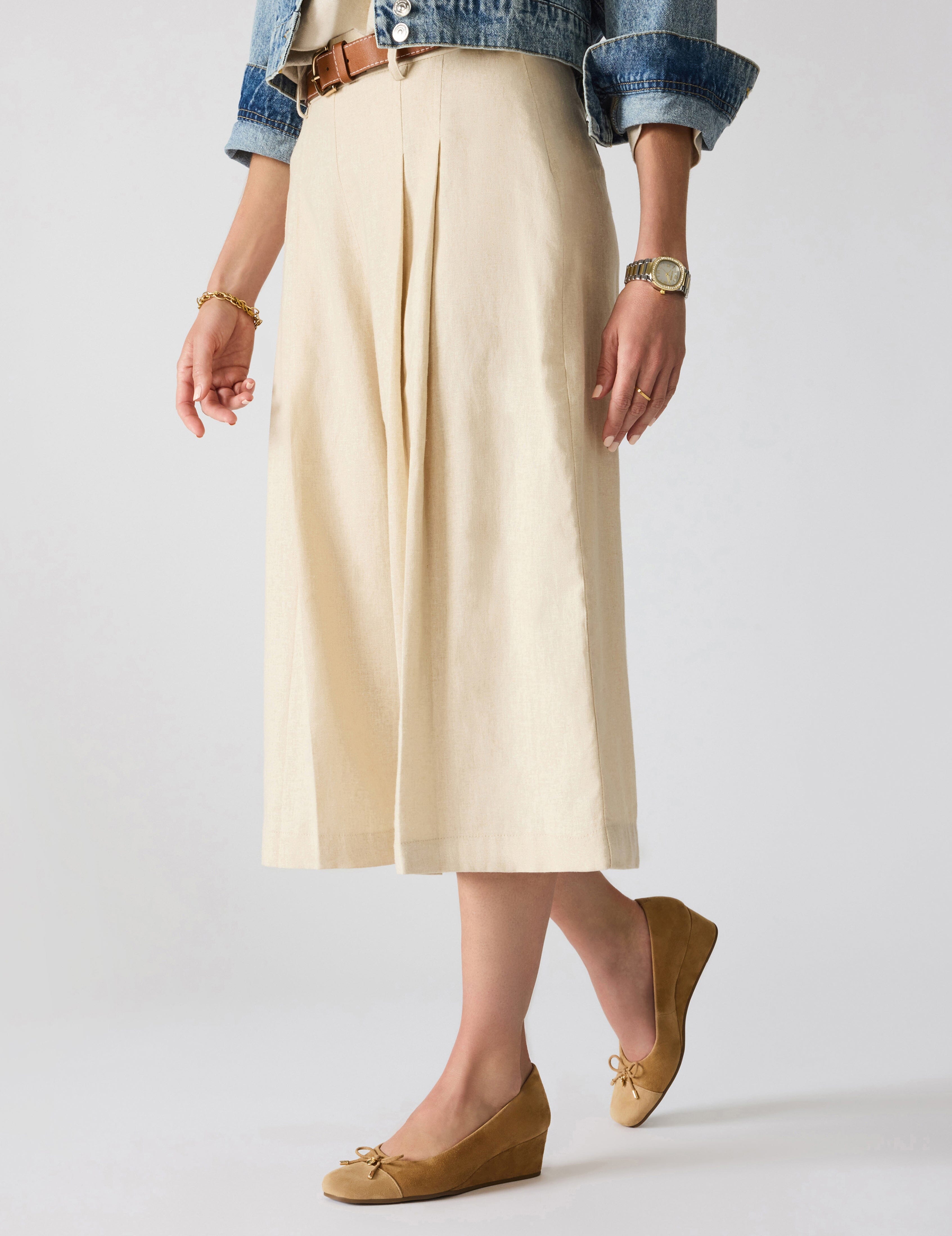 Leather Wedge Waiter Shoe in Tan Suede - Anne Klein Tan Suede