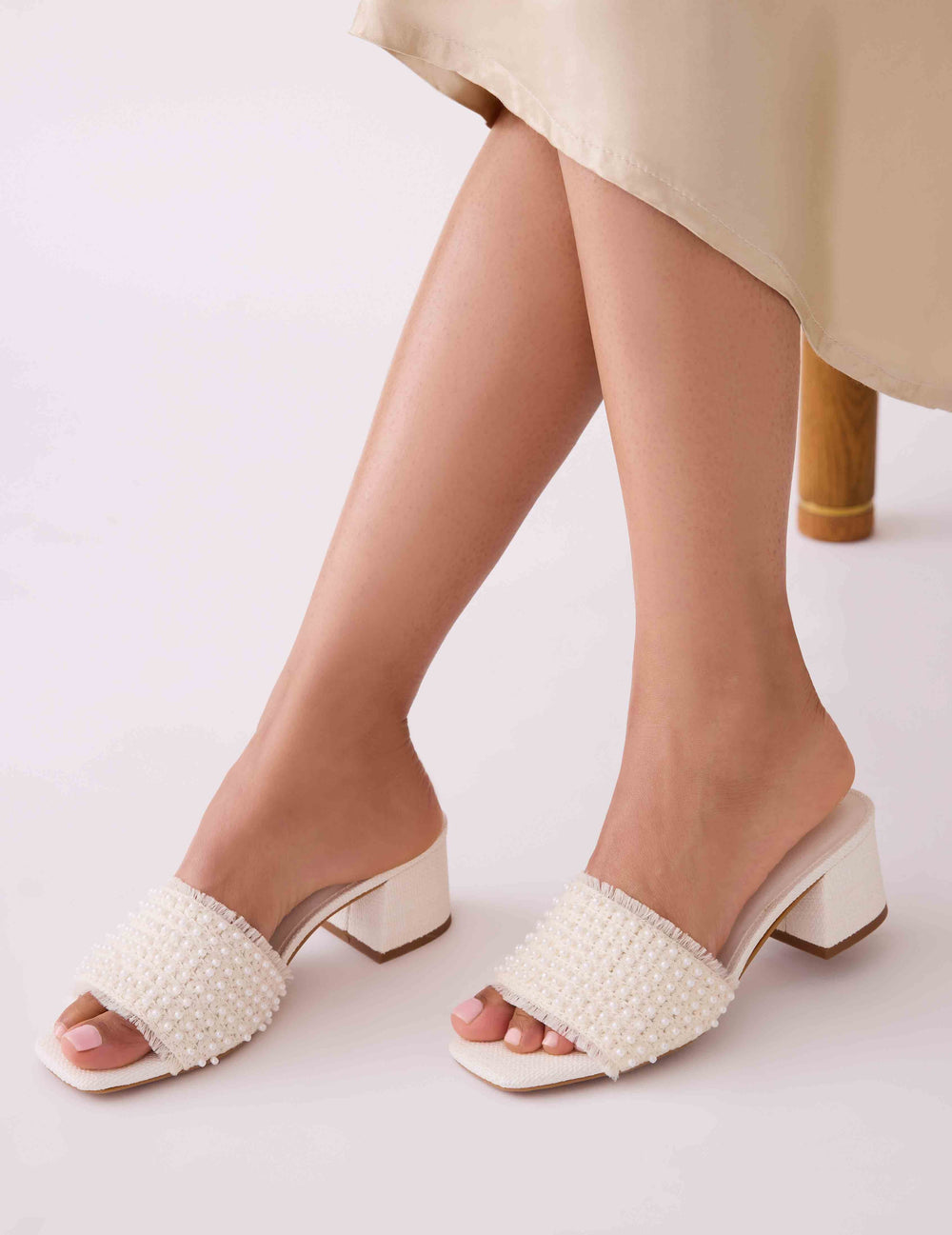 Dolls-P - Anne Klein Pearl