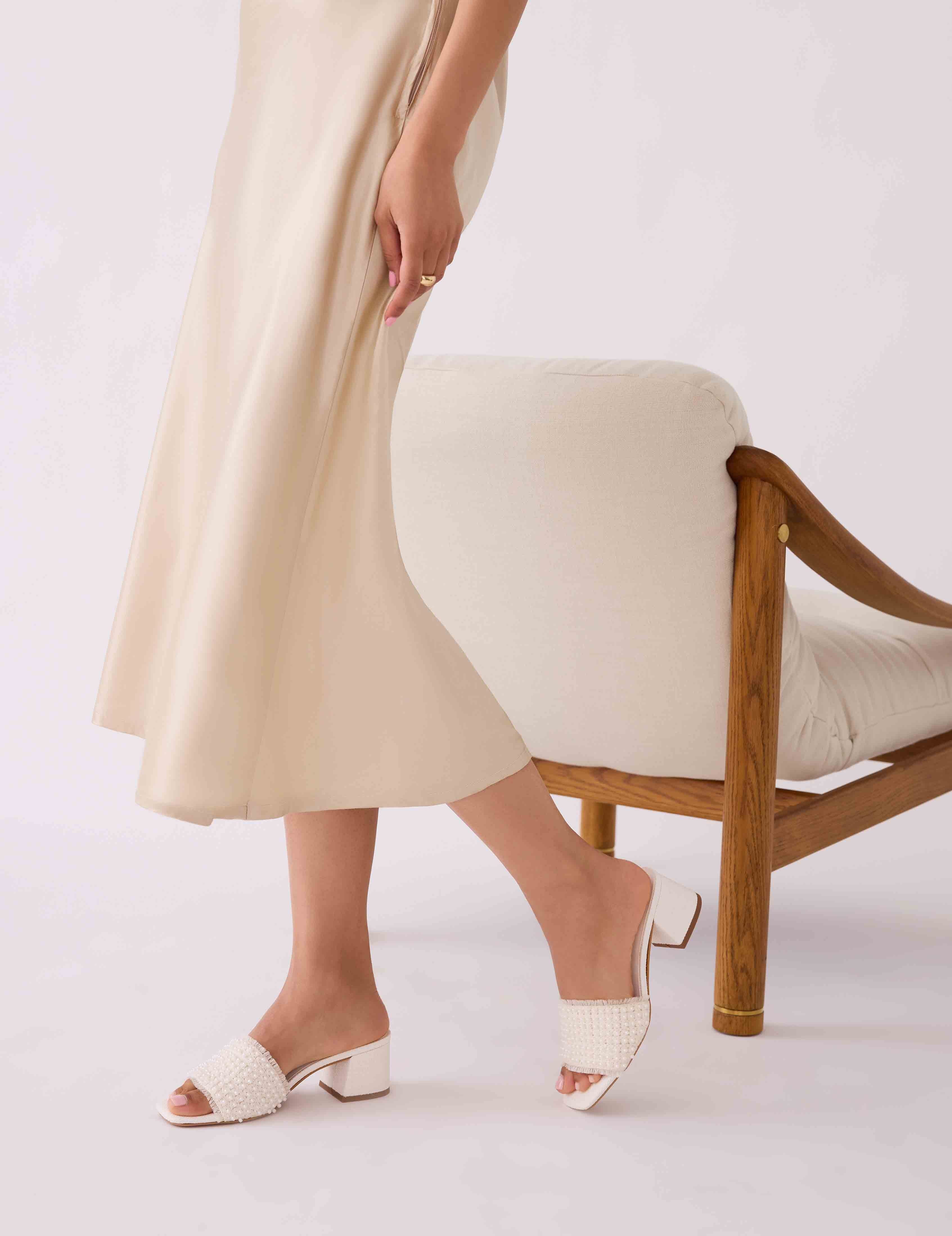 Dolls-P - Anne Klein Pearl